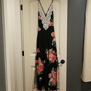 Black Floral Lace Slit Maxi Dress